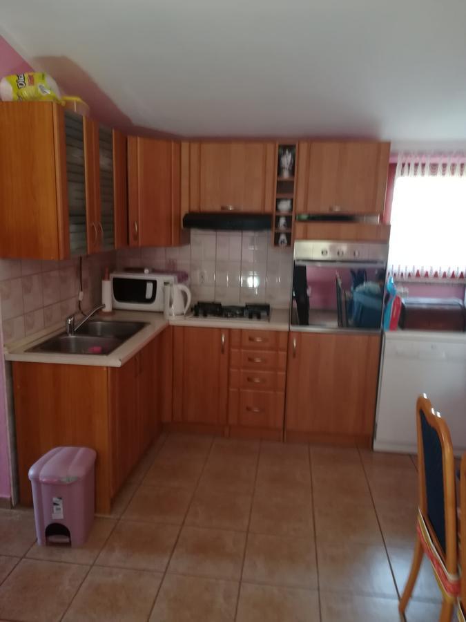 Apartment Matej Sisan Exterior photo